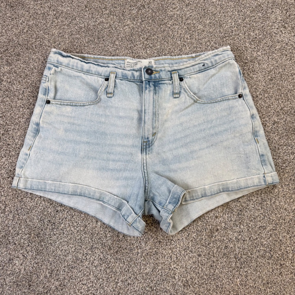 Abercrombie & Fitch High Rise Denim Shorts Light Wash Cuffed Size 30 10R